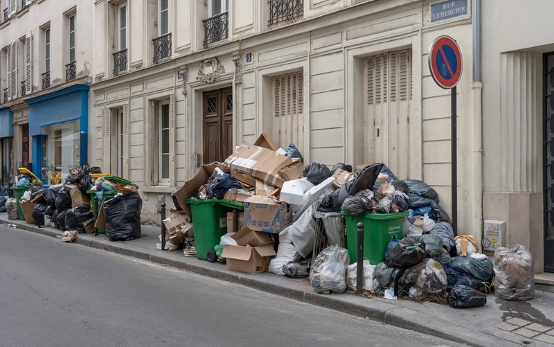 #SaccageParis: astroturfing or activist operation?
